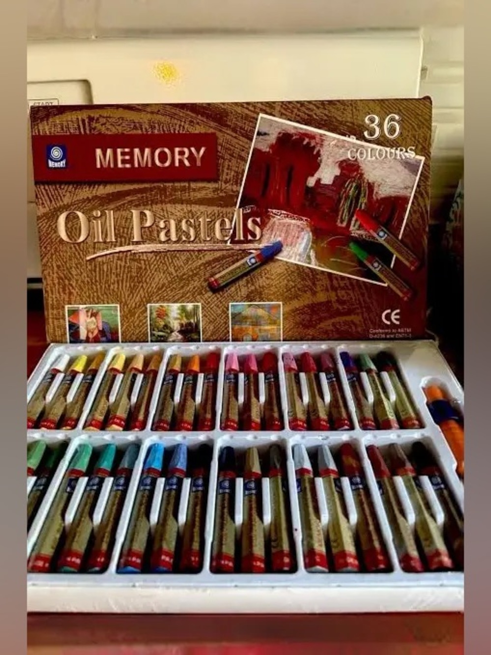 Memory 36-Color Oil Pastels Art Set With Pastel Holder & Storage Tray
